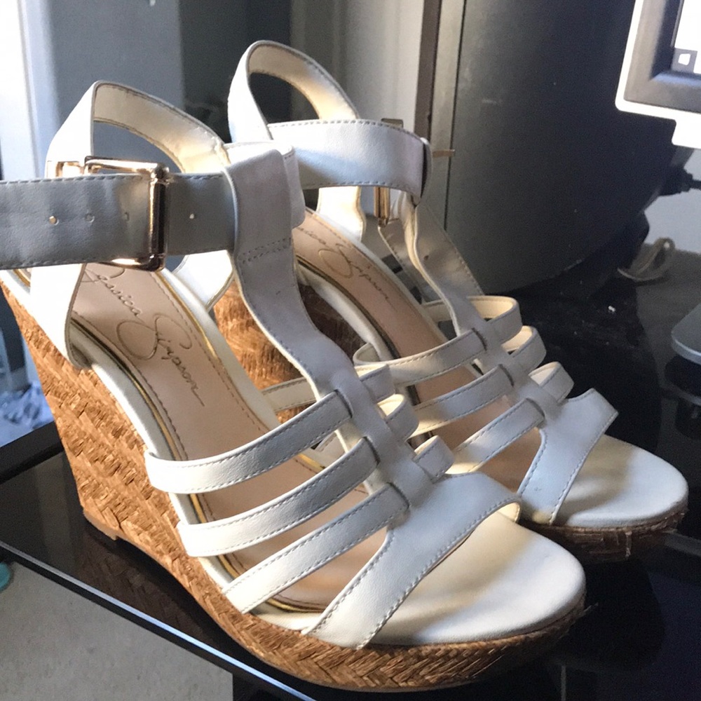 Jessica Simpson white wedges